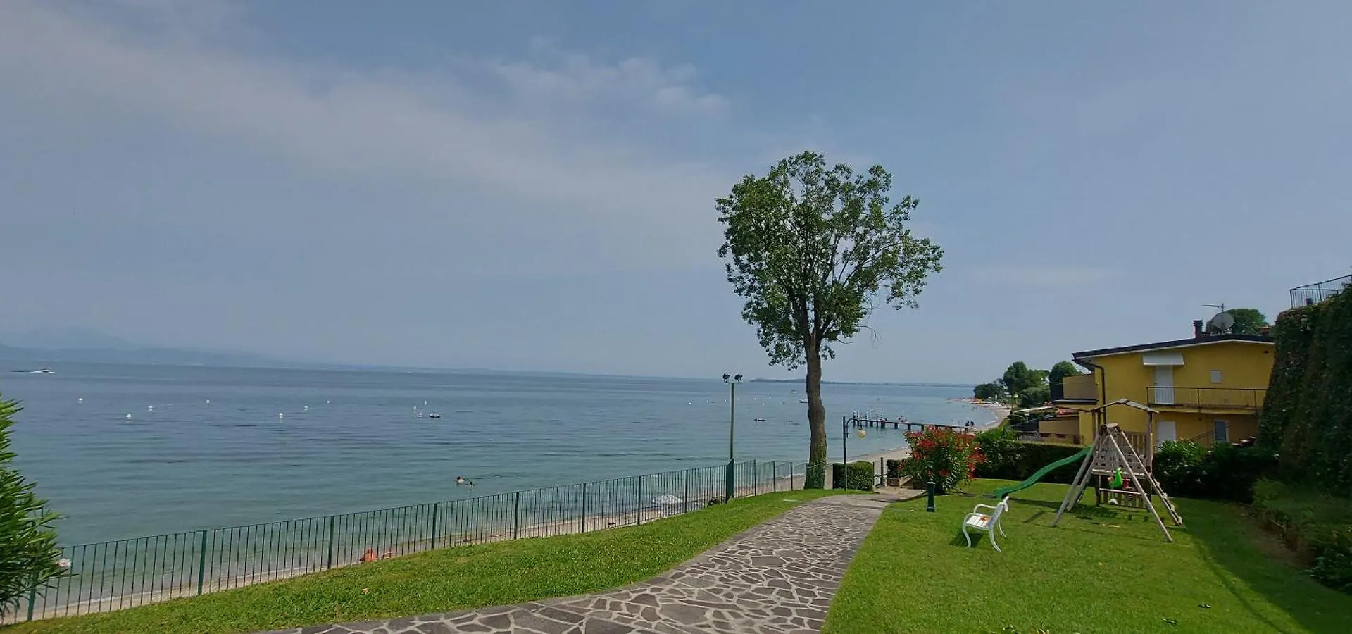 Hotel Florence Manerba del Garda 3*,